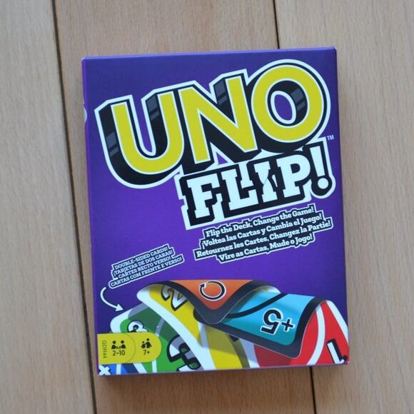 New UNO Flip! The Card Game - Picture 1 of 3